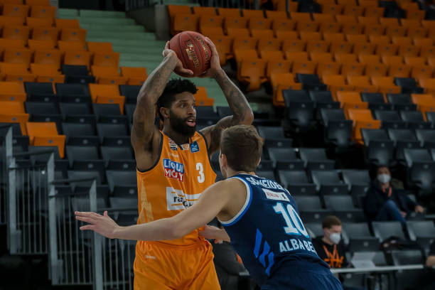 鹈鹕依然愿 鹈鹕依然愿