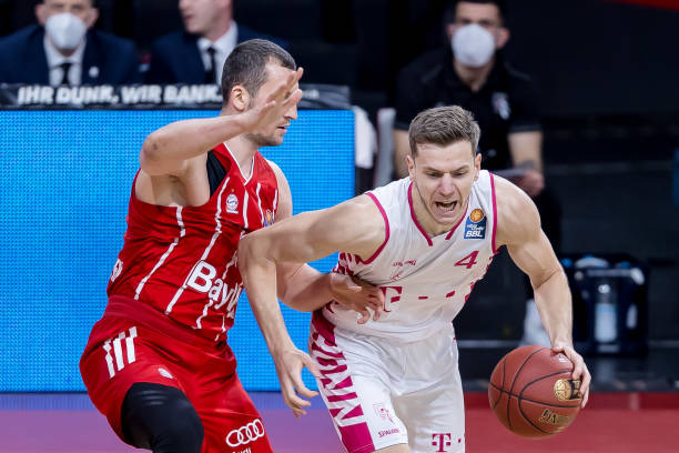 中再接再厉 中再接再厉